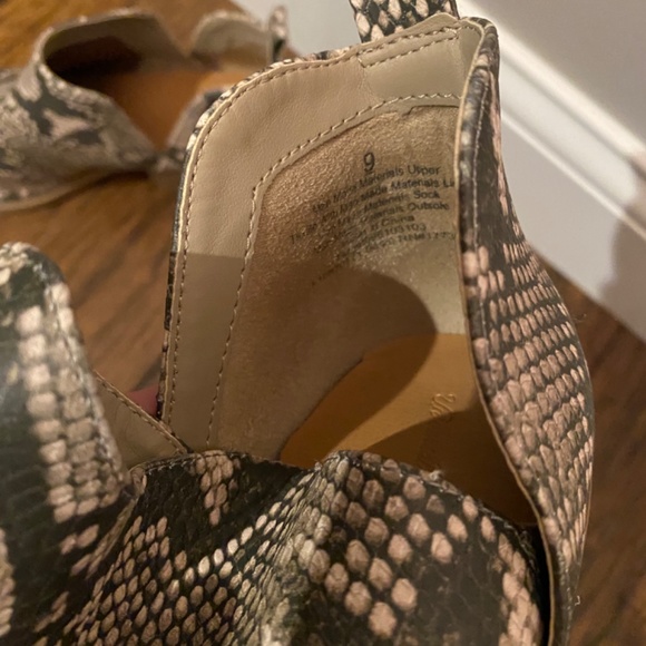 Snake Print Bootie - Picture 3 of 4